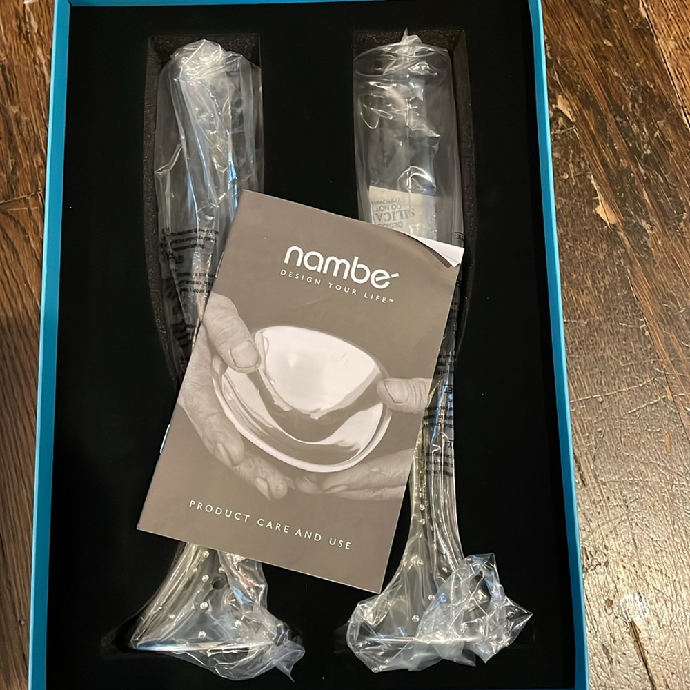 NEW Nambe Dazzle Toast Flutes in Box
